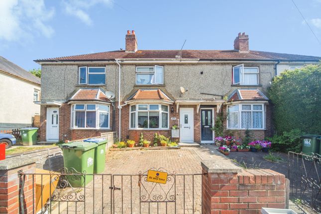 3 bed property, in Carnation Road, £240,000