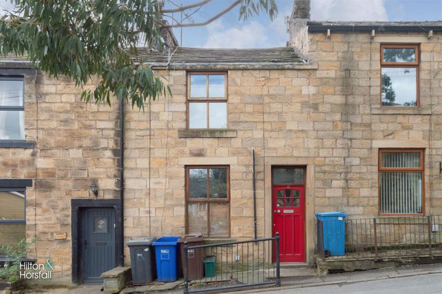 2 bed property, in Pasture Lane, £165,000