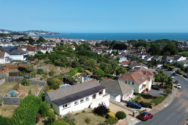 3 bed property, in Southfield Avenue, £350,000