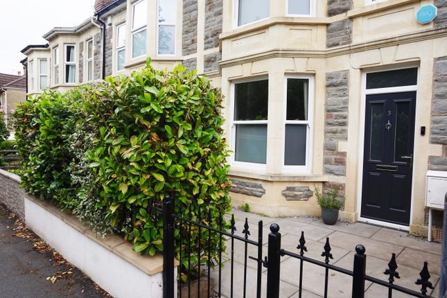 3 bed property, in Whitby Road, £460,000