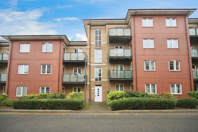 1 bed property, in The Parklands, £135,000