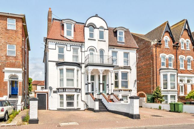 5 bed property, in Salisbury Road, £850,000