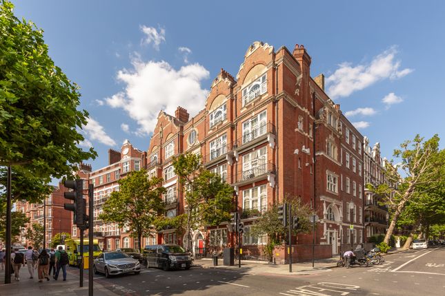 1 bed property, in The Mansions, £280,000