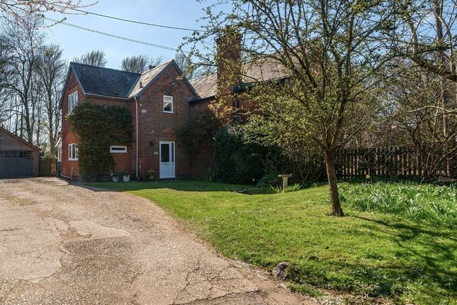 3 bed property, in Mill Lane, £475,000
