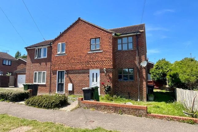 2 bed property, in Long Avenue, £254,000