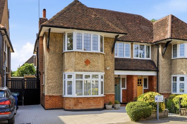 3 bed property, in Willow Way, £1,100,000