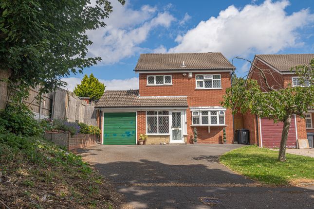 3 bed property, in Ashleigh Drive, £360,000