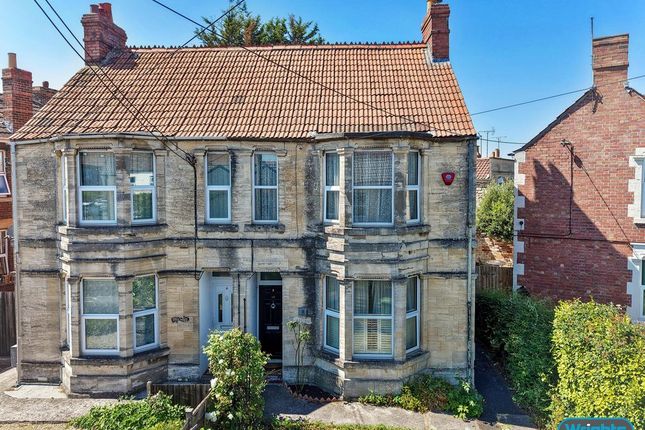 2 bed property, in Frome Road, £230,000