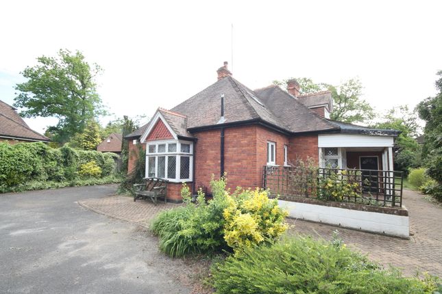 4 bed property, in Row Town, £750,000