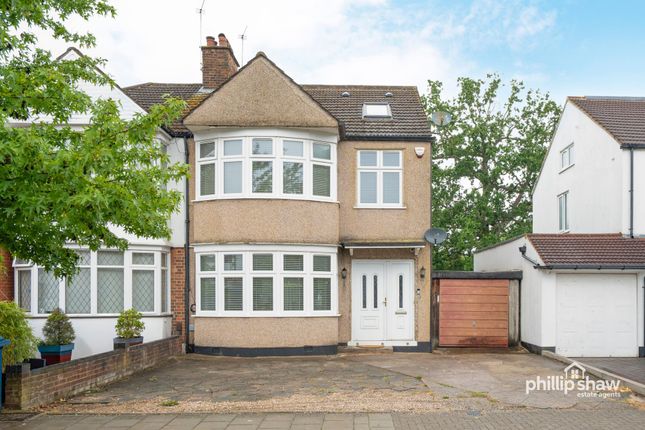 4 bed property, in Becmead Avenue, £790,000