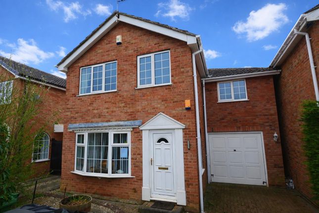 4 bed property, in 20 Flaxman Croft, £399,995