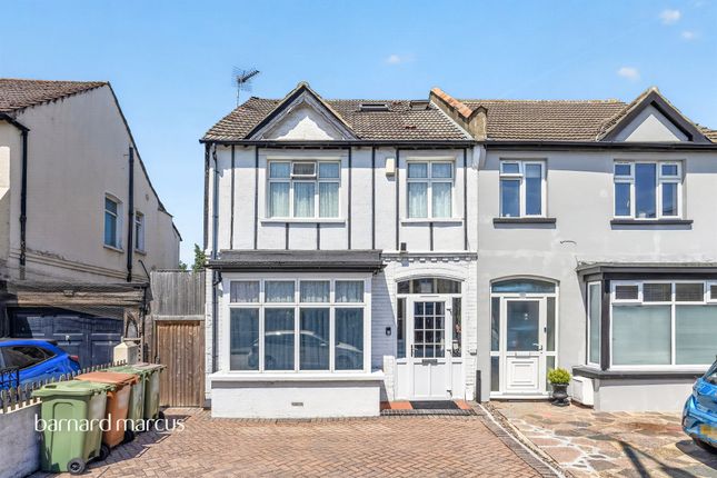4 bed property, in Hackbridge Road, £675,000