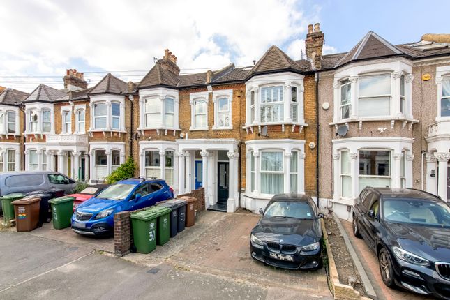 2 bed property, in Colfe Road, £400,000