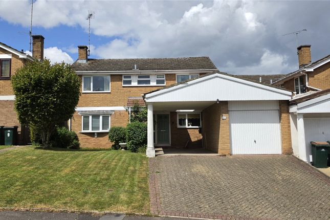 4 bed property, in Cotswold Drive, £475,000