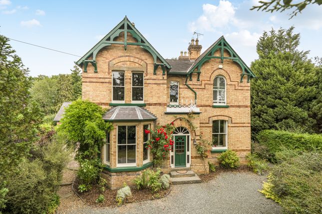 4 bed property, in The Firs, £700,000