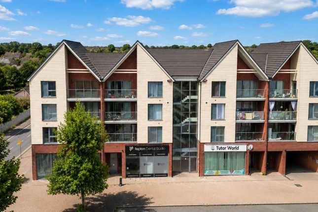2 bed property, in Sir John Fogge Avenue, £235,000