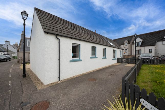 2 bed property, in King Street Lane, £200,000