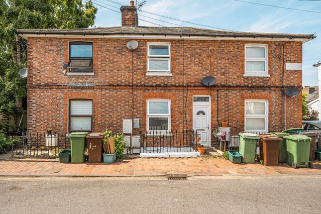 1 bed property, in Albert Street, £220,000