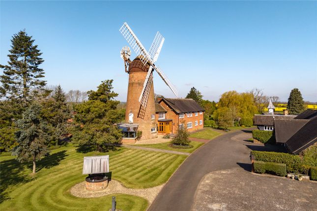 4 bed property, in Arnesby, £2,750,000