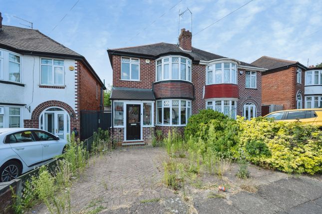 3 bed property, in Worlds End Lane, £270,000
