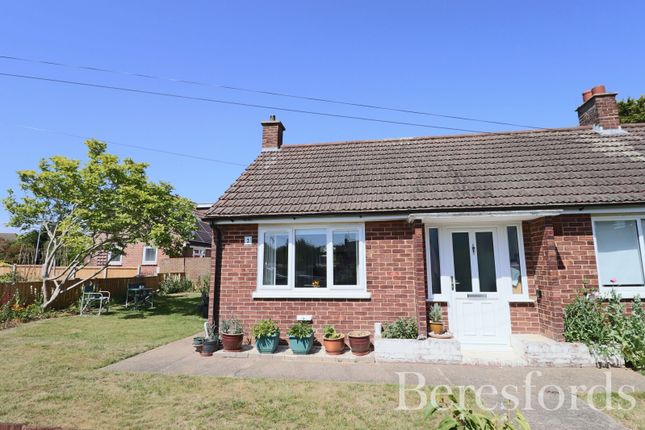2 bed property, in Kirkmans Road, £350,000