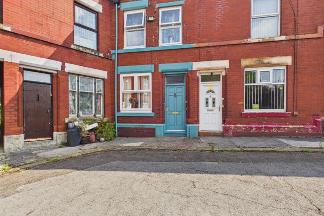 3 bed property, in Furnace Street, £140,000