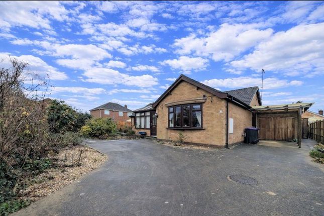 3 bed property, in Meadow Close, £265,000