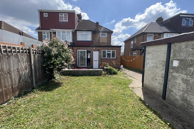 4 bed property, in Nield Road, £574,950