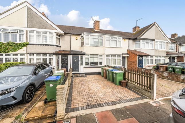 3 bed property, in Harcourt Avenue, £499,999