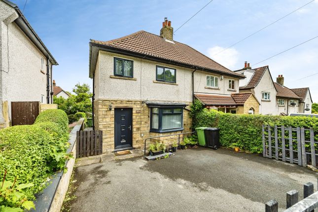 3 bed property, in Highlands Avenue, £220,000
