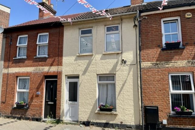 2 bed property, in 10 Hordle Place, £80,000