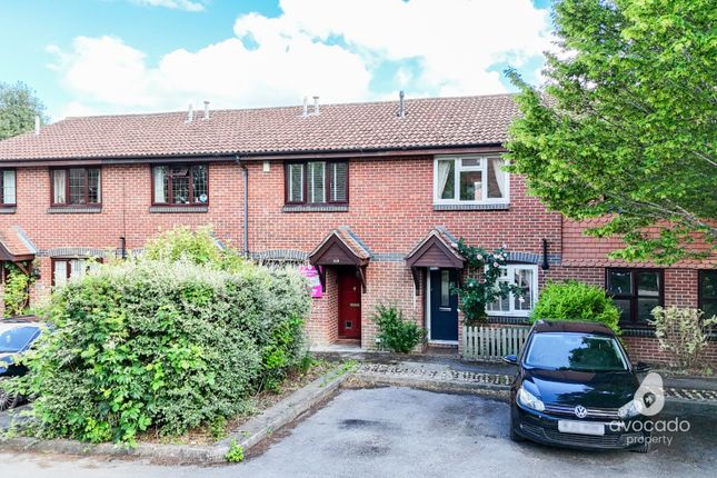 2 bed property, in Fleetham Gardens, £345,000