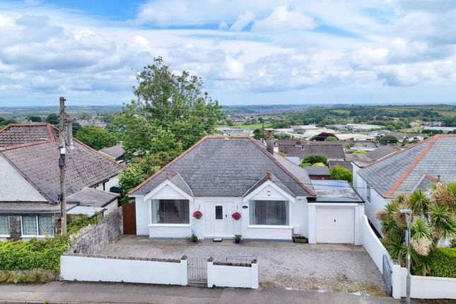 2 bed property, in Treliever Road, £435,000
