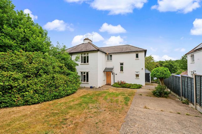 4 bed property, in High Street, £800,000