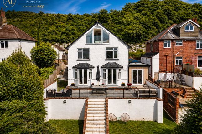 4 bed property, in London Road, £575,000