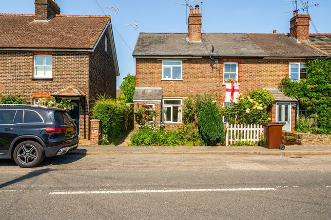 2 bed property, in Station Road, £350,000