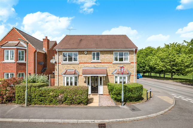 4 bed property, in Knaphill, £750,000