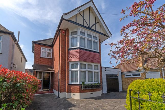 3 bed property, in Rectory Lane, £810,000