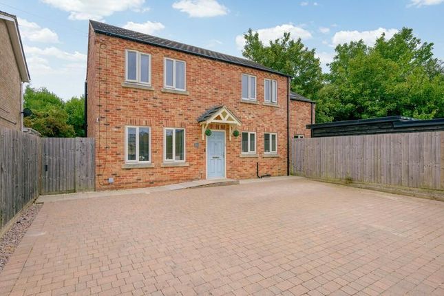 3 bed property, in Quaker Lane, £280,000