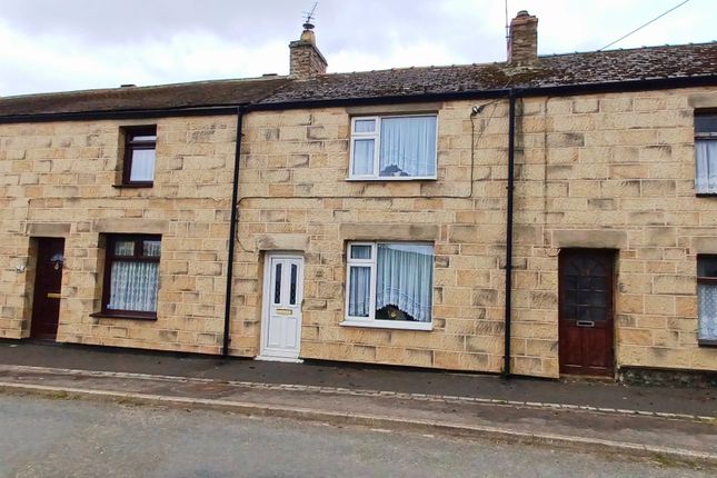 2 bed property, in Esperley Lane, £65,000