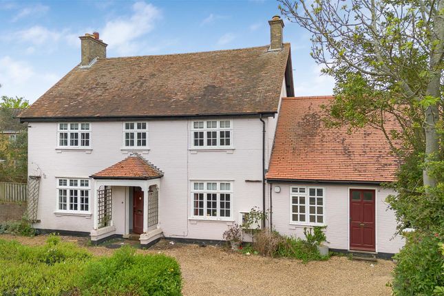 4 bed property, in Girton Road, £800,000