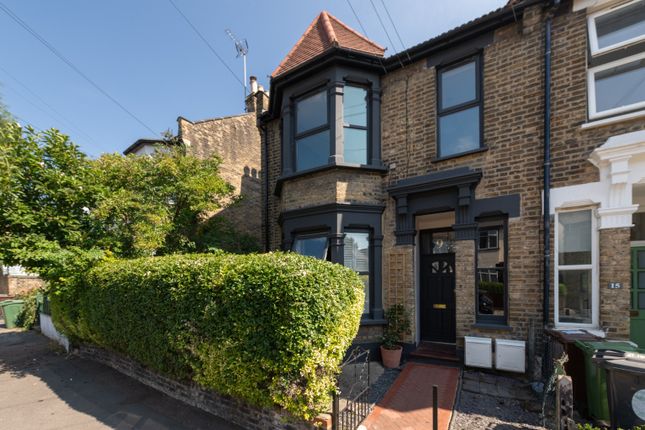 3 bed property, in Jersey Road, £575,000