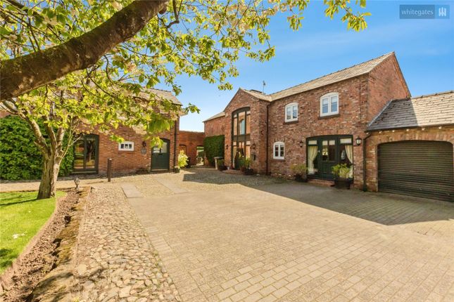 3 bed property, in Coole Lane, £585,000