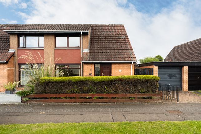 2 bed property, in 149 Craigmount Brae, £300,000