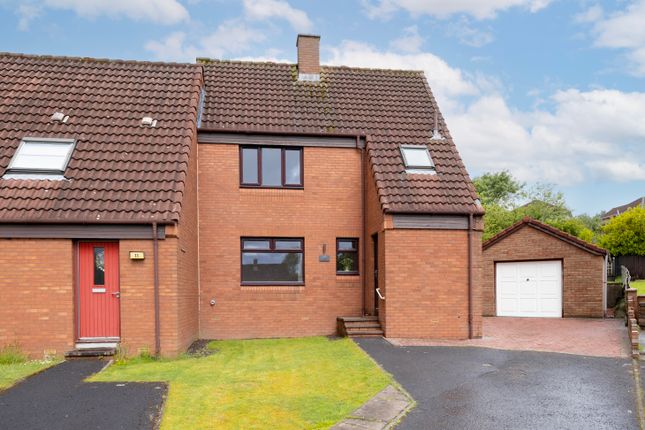 3 bed property, in 13 Myers Court, £270,000