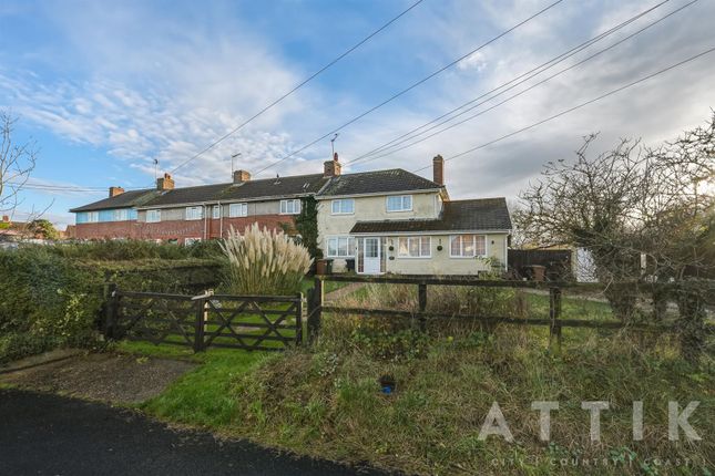 3 bed property, in Old Station Road, £280,000