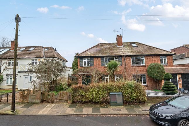 3 bed property, in Burnell Avenue, £1,100,000