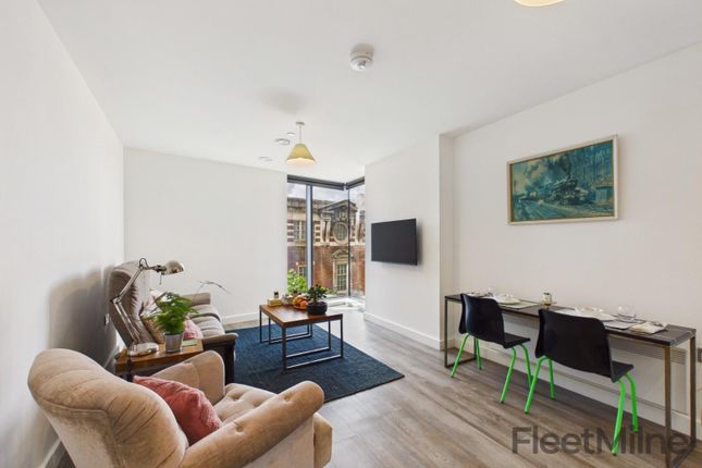2 bed property, in Sheepcote Street, £325,000