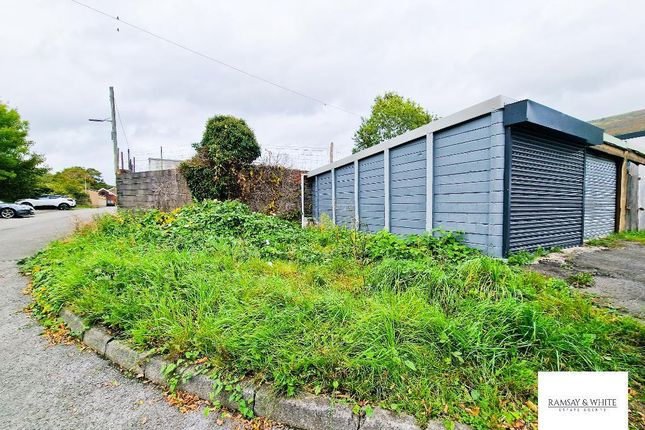 Studio, in Rear Of Yew Street, £6,500