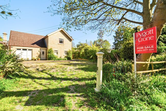 5 bed property, in Main Road, £650,000